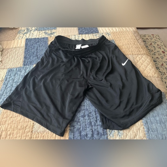 Nike Men’s Dri-Fit Basketball Shorts Size 2XL, & M Color Black NWT - Picture 2 of 9